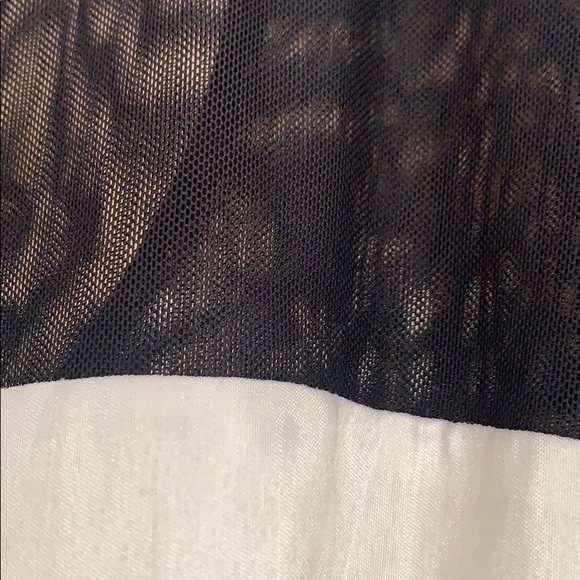 🆕 Taylor dress - Picture 4 of 7